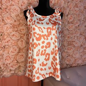 Animal print tie shoulder sleeveless shirt